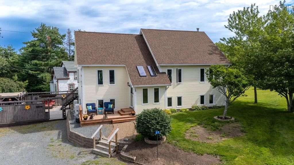 27 Patterson Lane, Falmouth