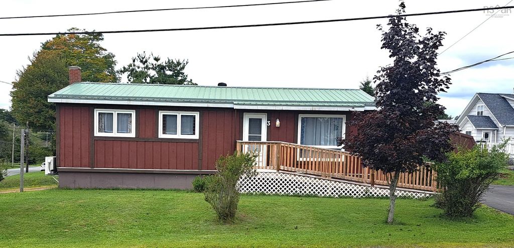 3 Robertson Crescent, Truro