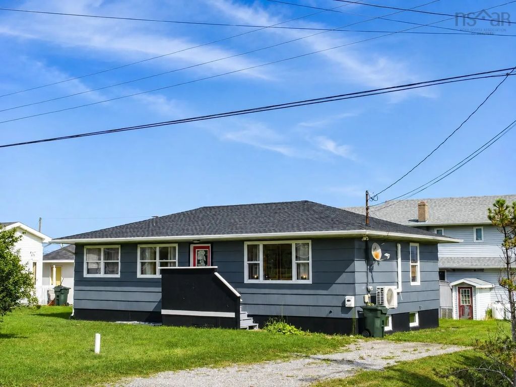 218 Waterview Street, New Waterford