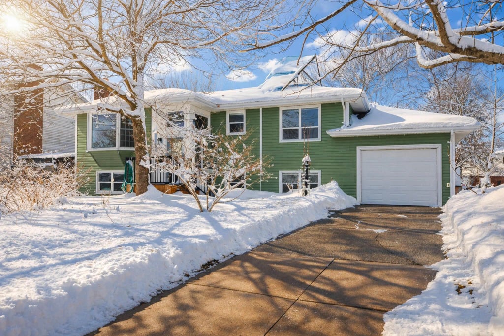 39 Inverness Avenue, Halifax