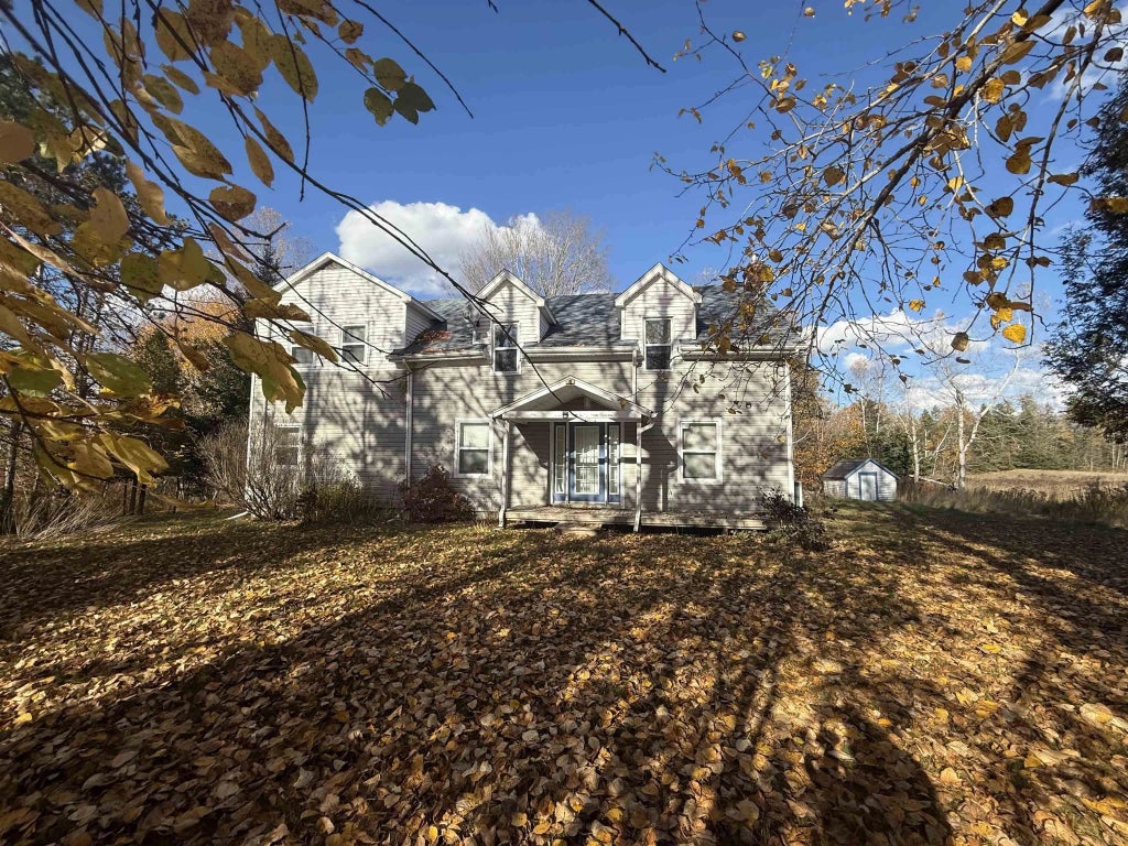 2774 East River West Side Route, Glencoe