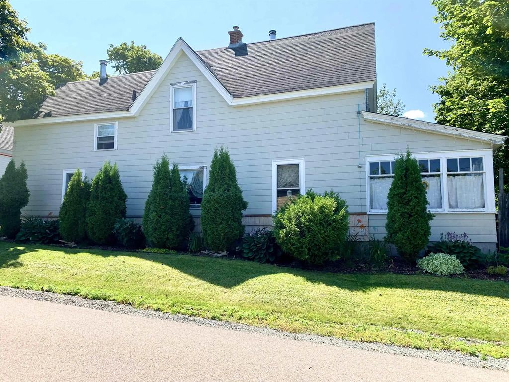 26 Starr Street, Springhill