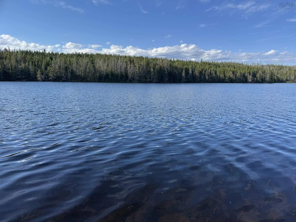 Lot Highway 206, Arichat