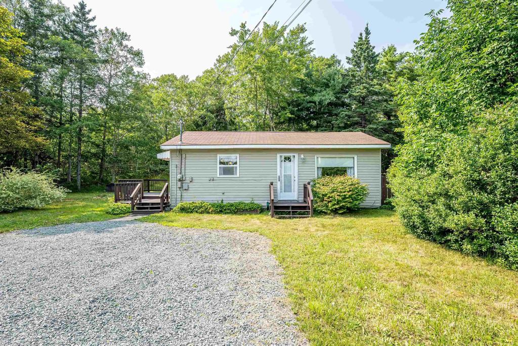 418 Old Port Mouton Road, White Point