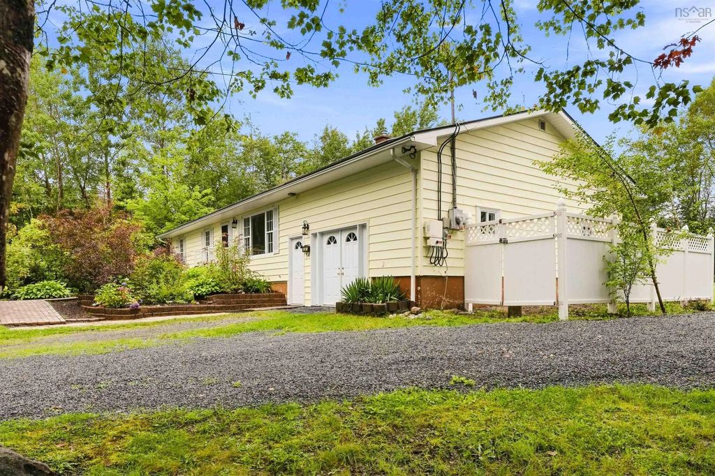 54 Parker Lane, Porters Lake