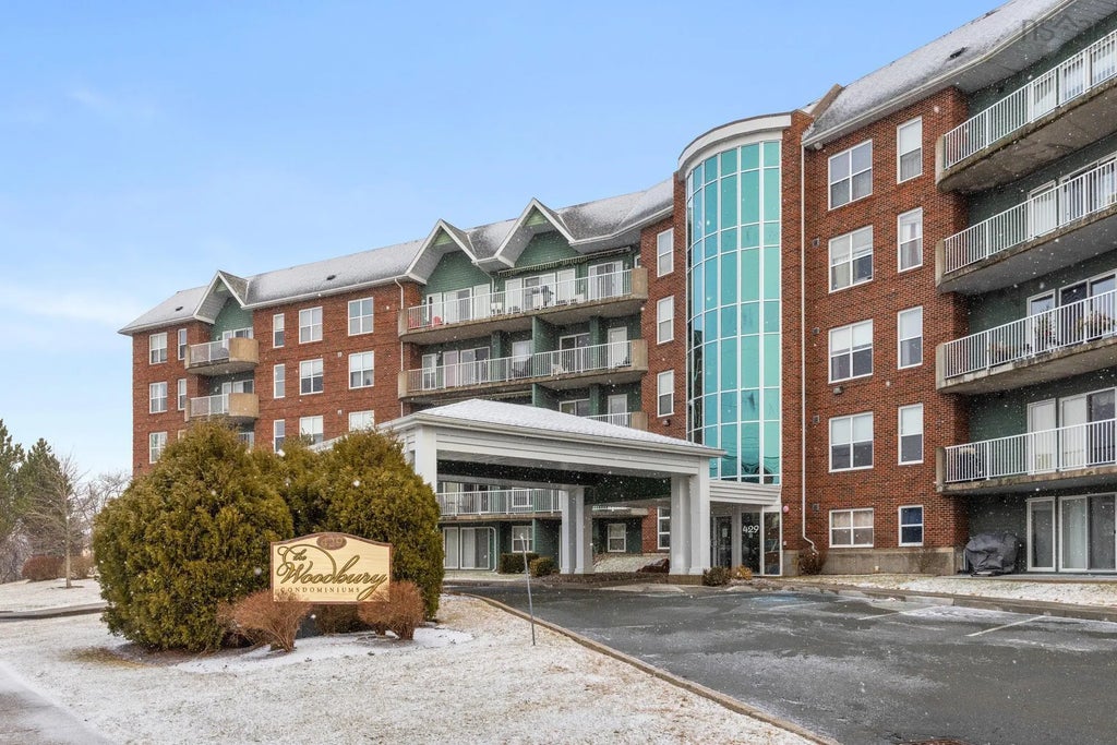 403 429 Parkland Drive, Halifax