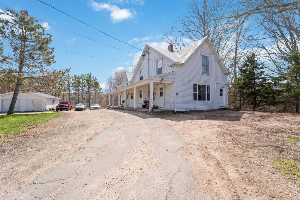 600 Main Street, Lawrencetown