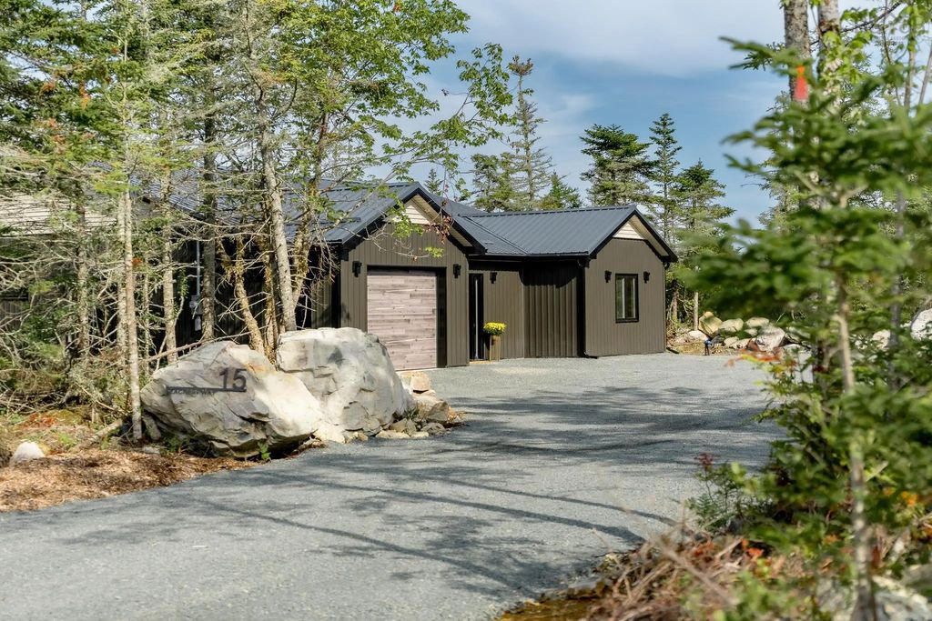 15 Seacrest Way, West Jeddore