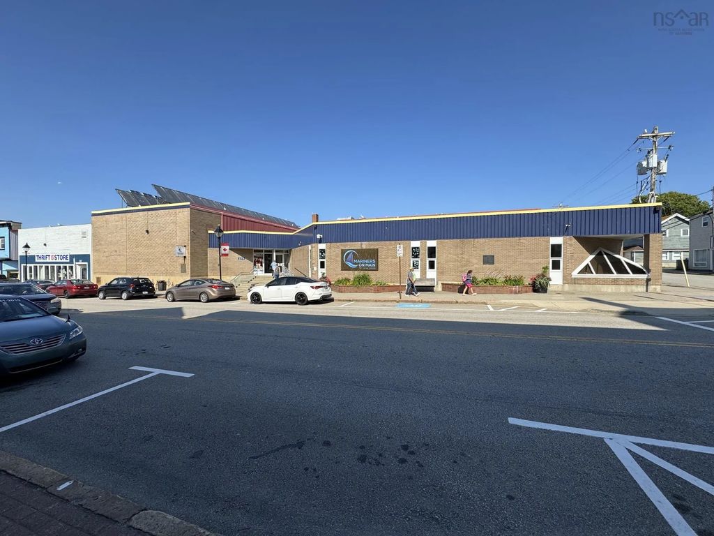 275 Main Street, Yarmouth