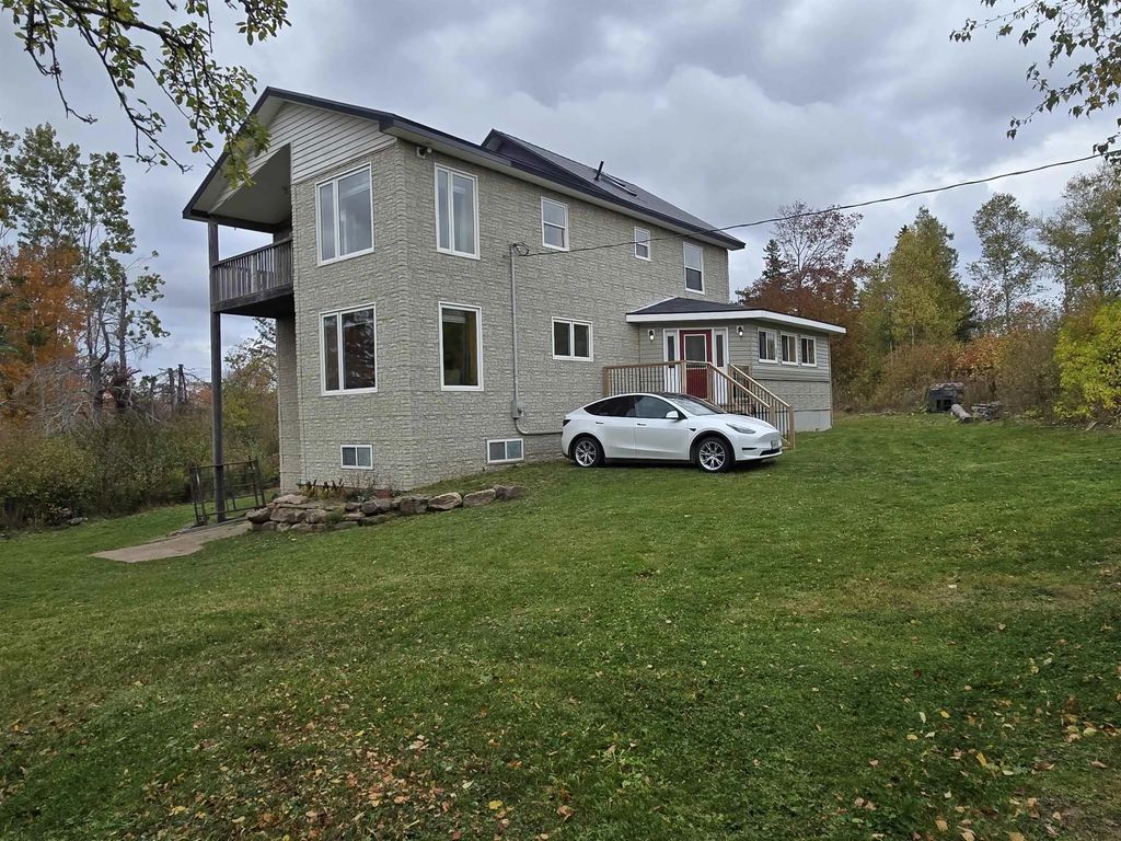 217 Mcauley Road, Hedgeville