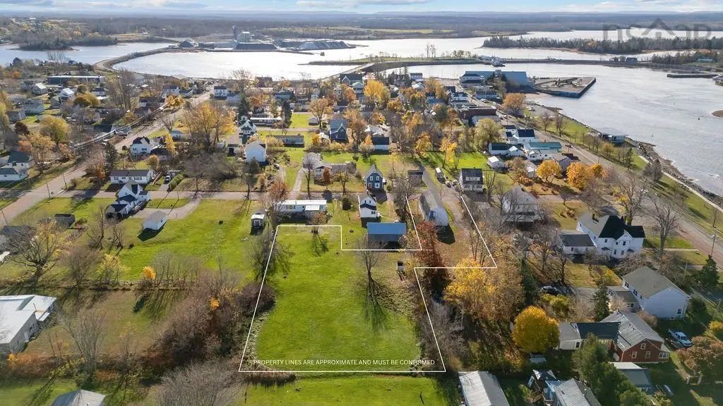 Lot Water Street, Pugwash