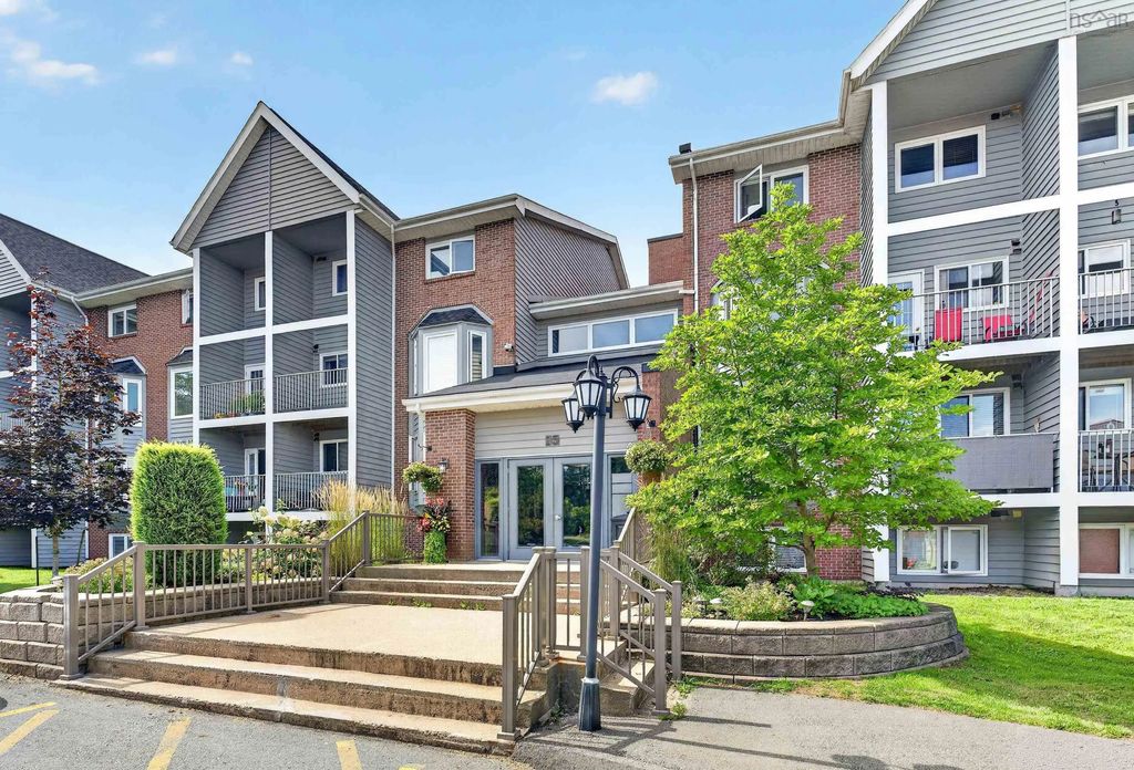 211 15 Knightsridge Drive, Halifax