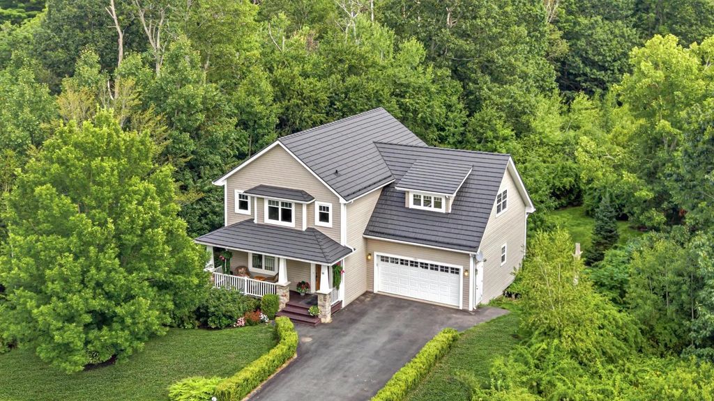 16 Tailfeather Court, North Kentville