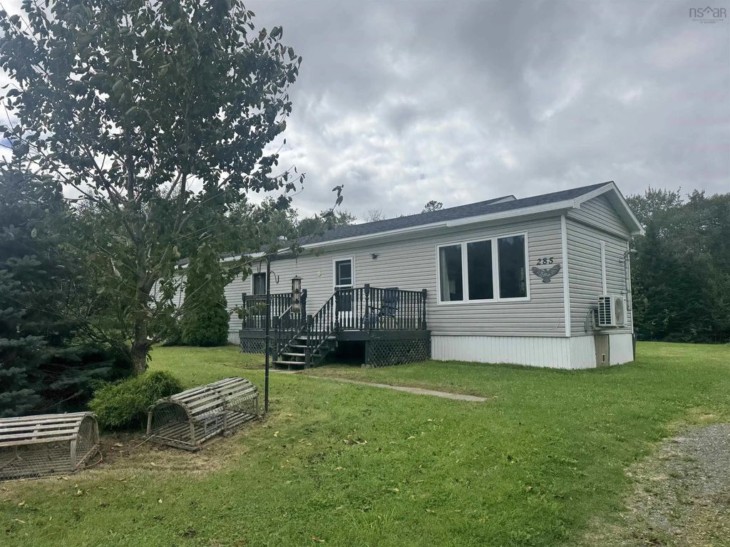285 Mill Pond Road, Millville