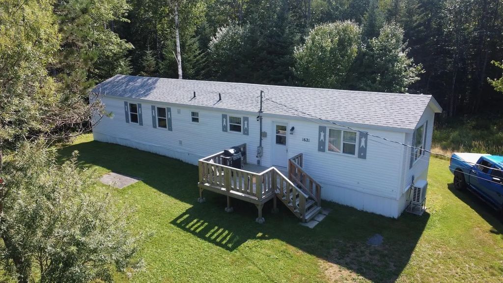 1621 Lake George Road, Lake George
