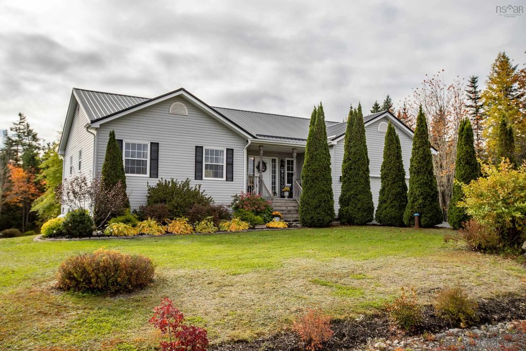 397 Rochester Drive, Hammonds Plains