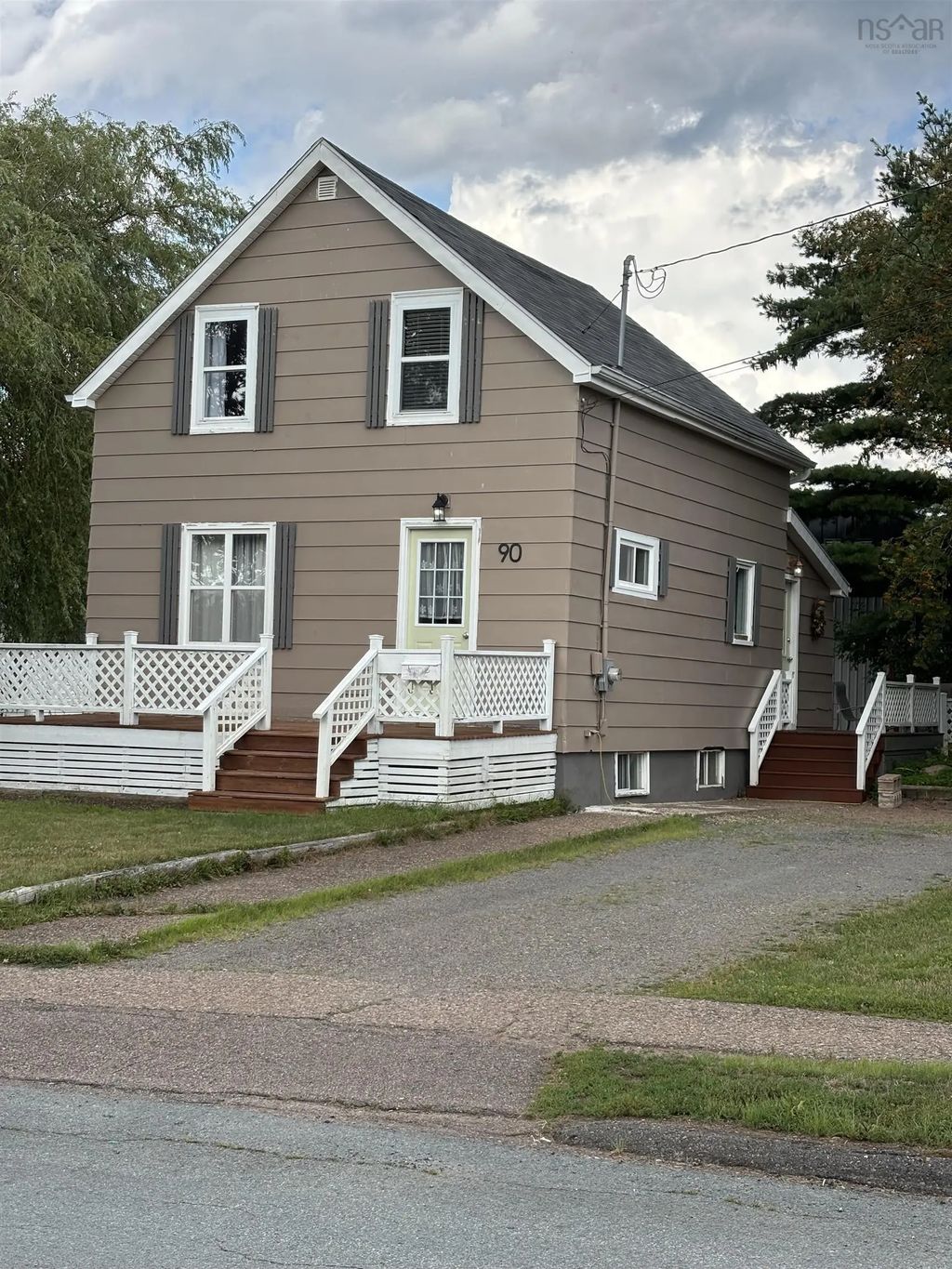 90 Hillcrest Ave Avenue, Bible Hill