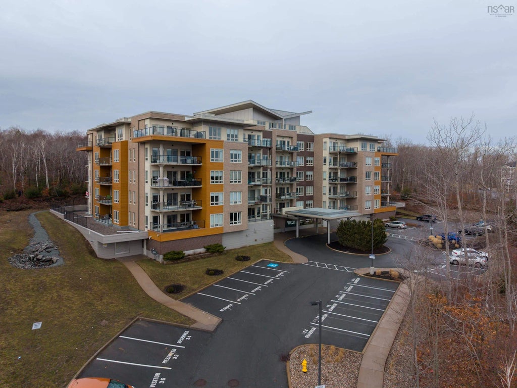 302 267 Gary Martin Drive, Bedford