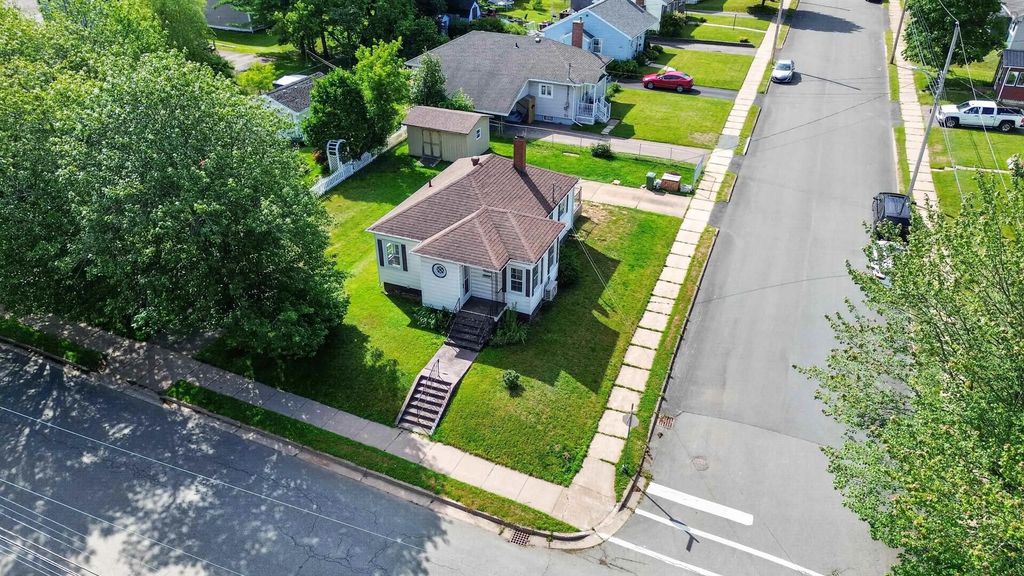 326 Brunswick Street, Truro