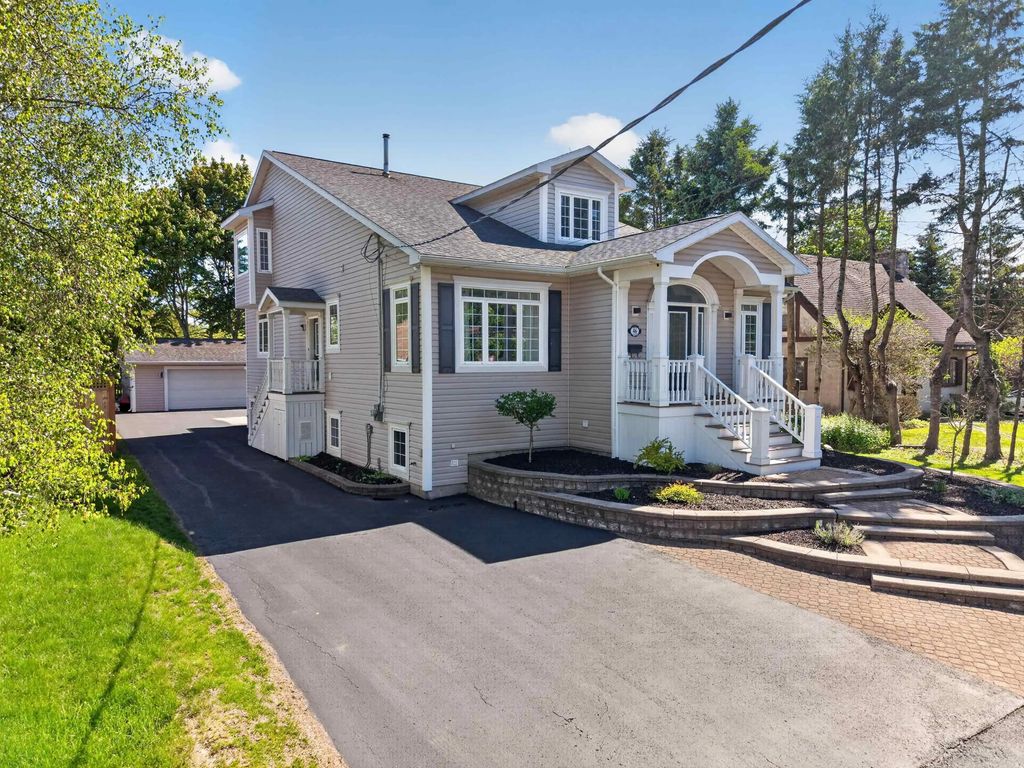46 Smith Avenue, Truro