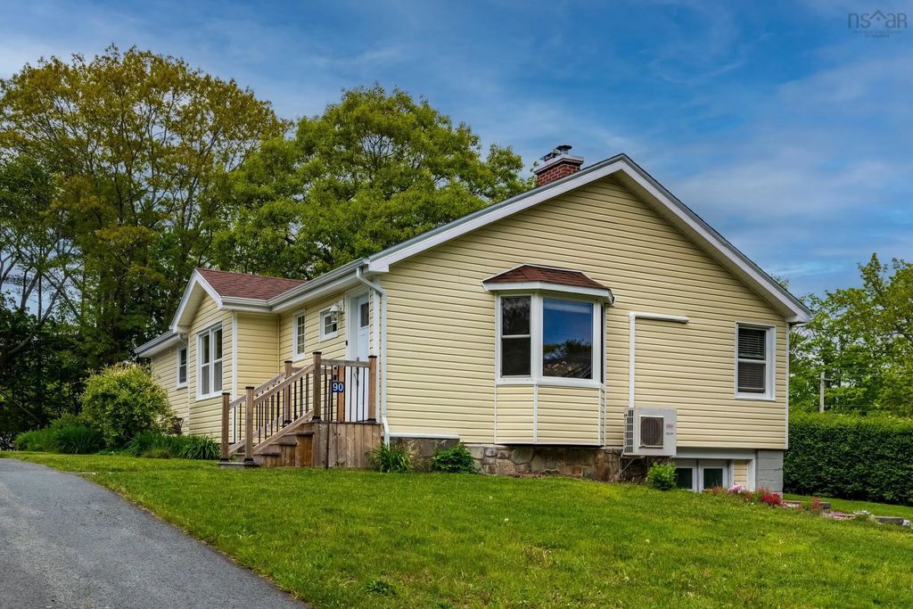 90 Crescent Street, Bridgewater