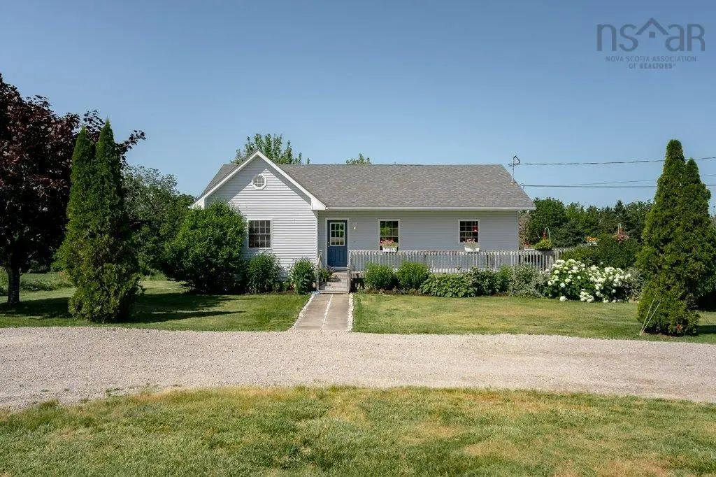 349 Highway 14, Robinsons Corner