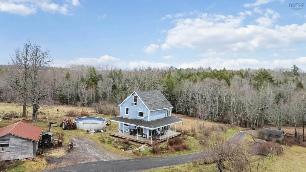 227 Landry Lane, Upper Falmouth