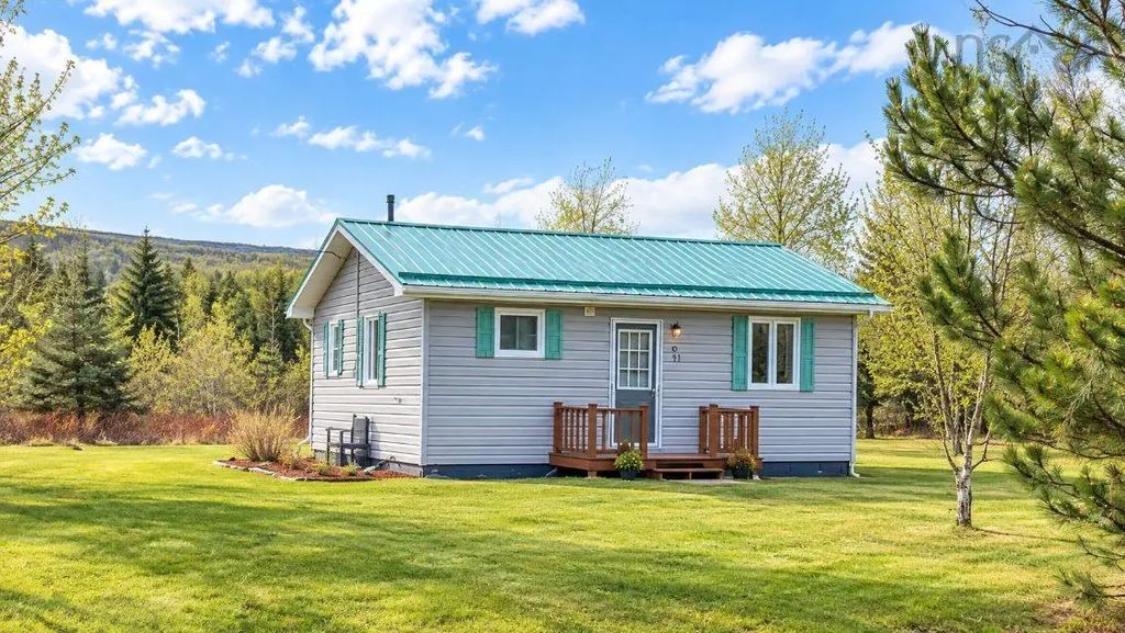 296 Valley Road, Westchester