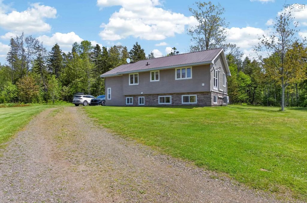 621 Wittenburg Road, Wittenburg