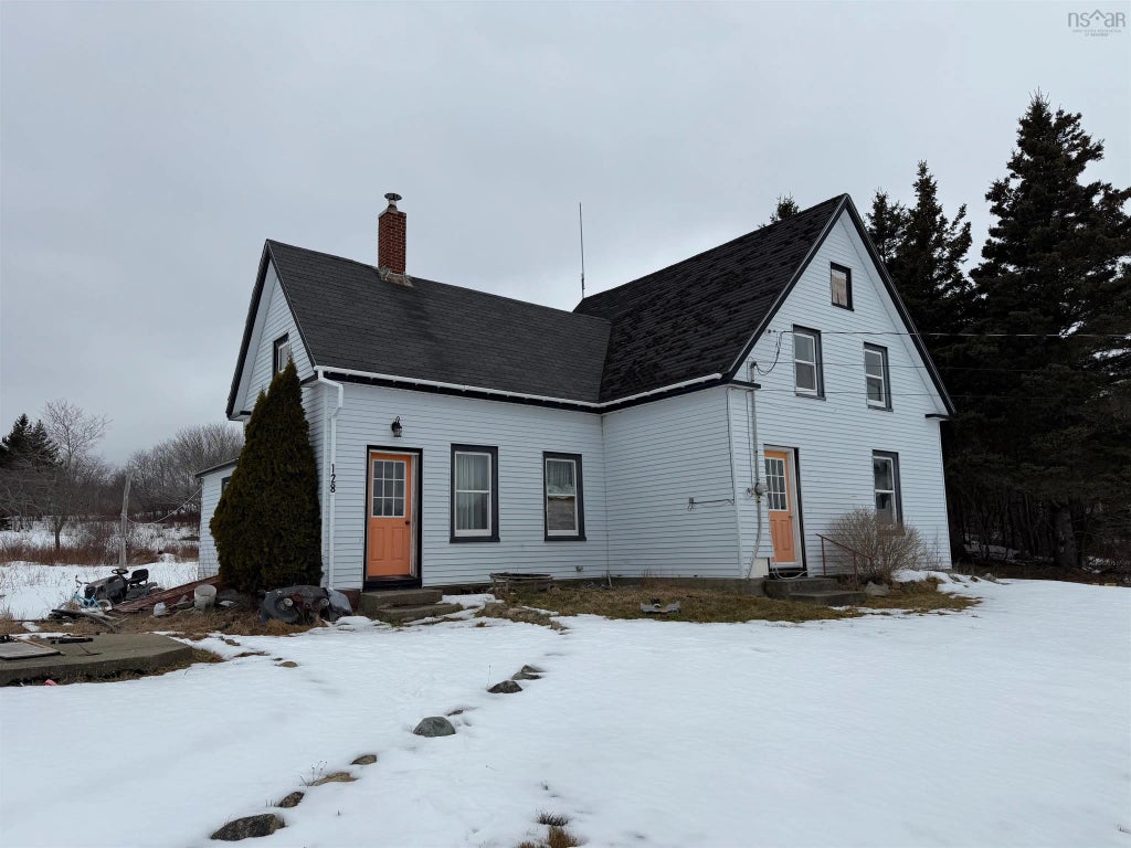 128 Chemin Tour Des Buttes, Amiraults Hill
