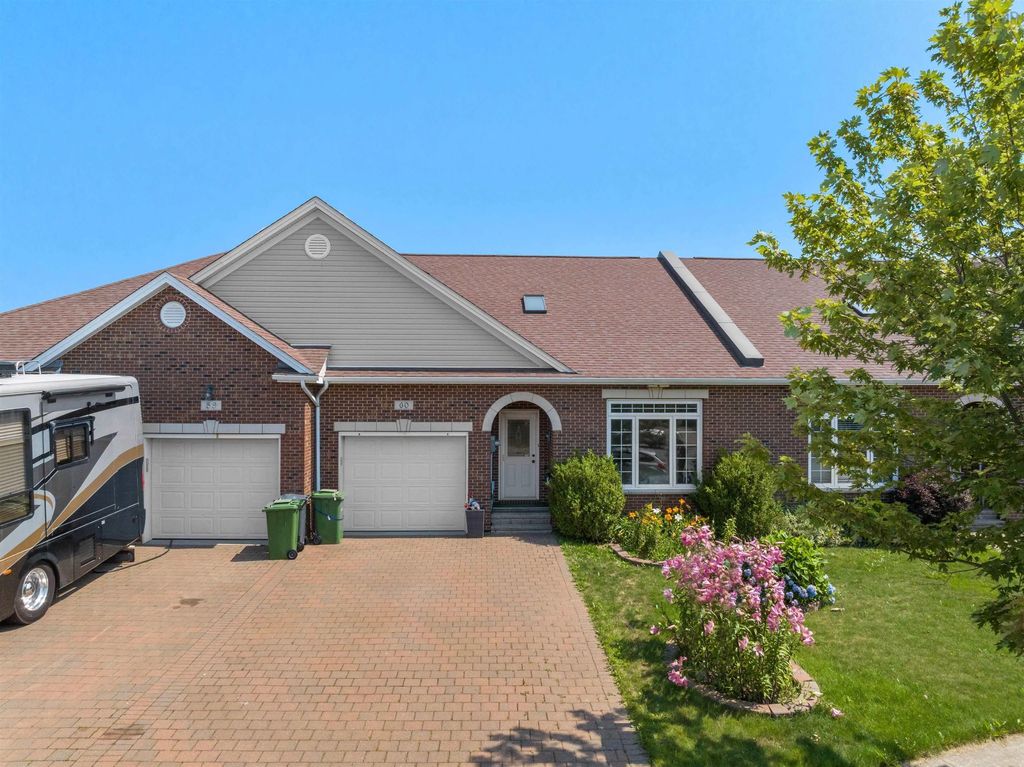 60 Cloverfield Court, Dartmouth