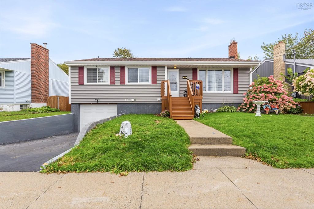 62 Chappell Street, Dartmouth