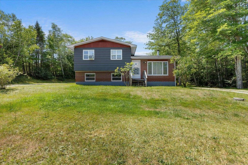 637 Woodlawn Drive, Woodlawn