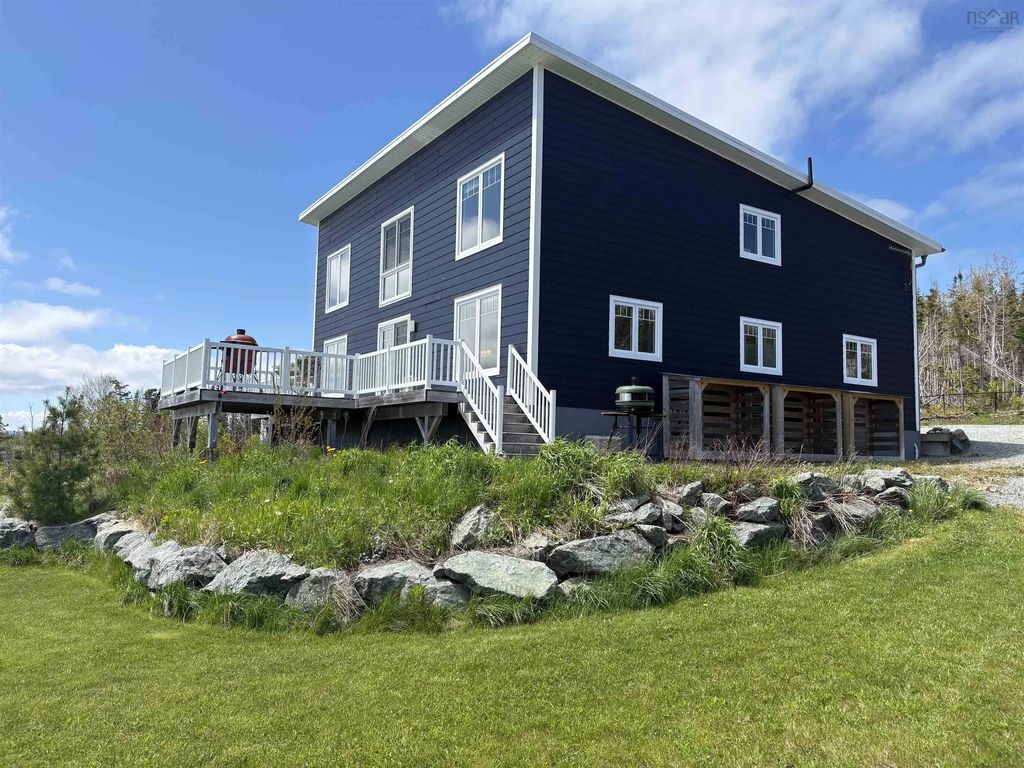 122 Peter Sosna Drive, Macnabs Cove