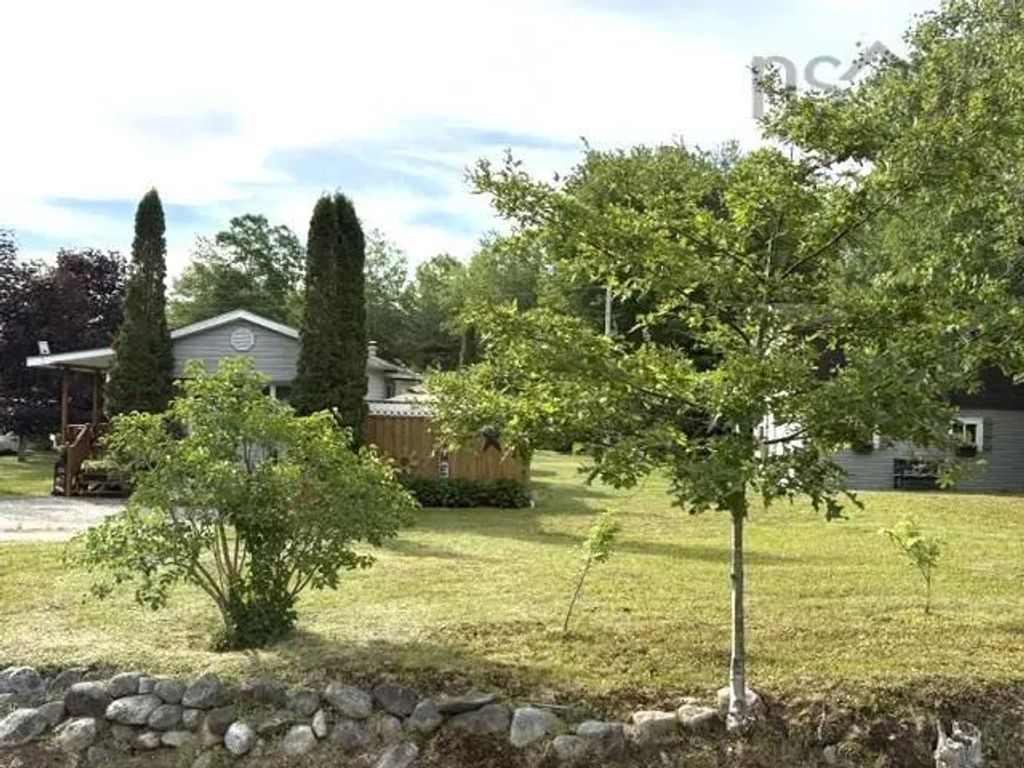 2 Marcia Lane, Woodlawn