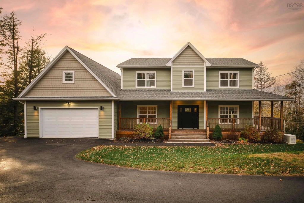 46 Karen Avenue, Fall River