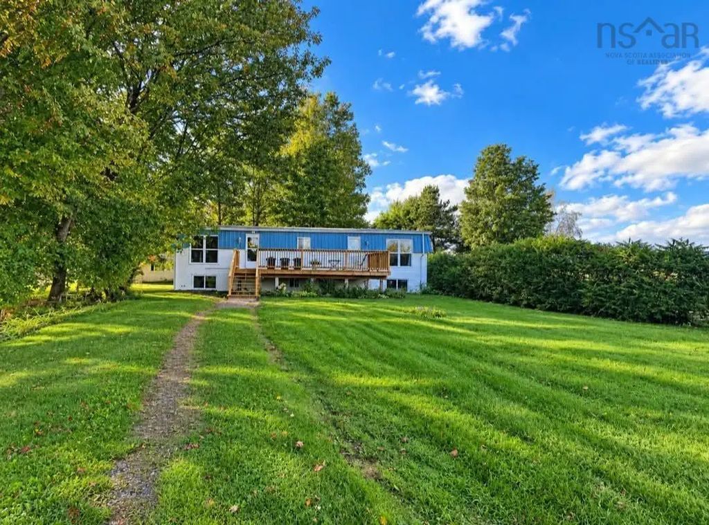 469 311 Highway, North River