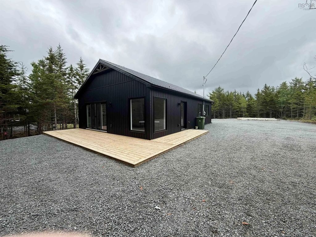 276 37 Lakewood Court, East Uniacke