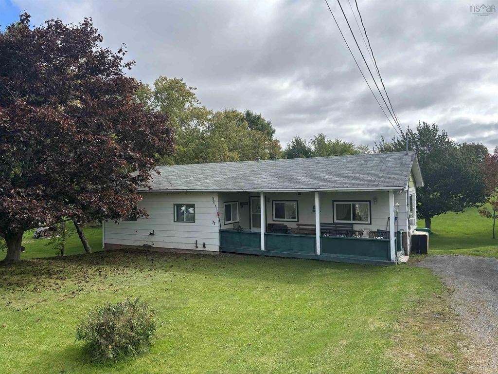 77 Gabriel Road, Falmouth