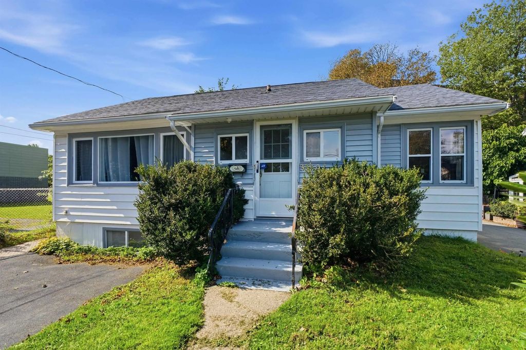 3360 St Andrews Avenue, Halifax