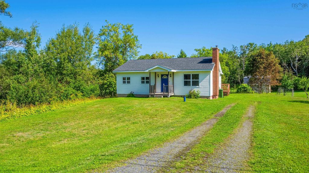 699 Marsh Road, Thorburn