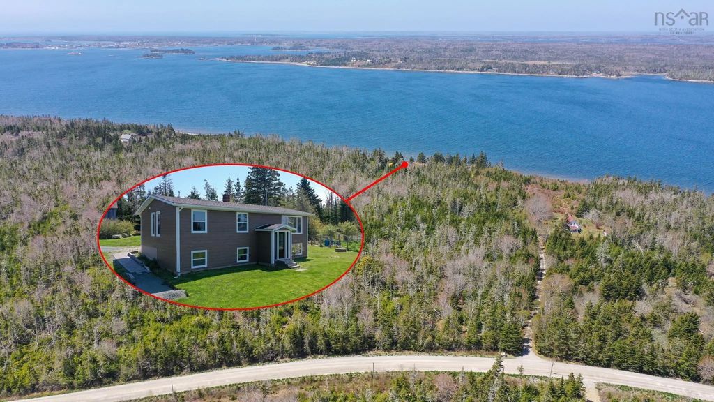 572 Rockland Road, Rockland