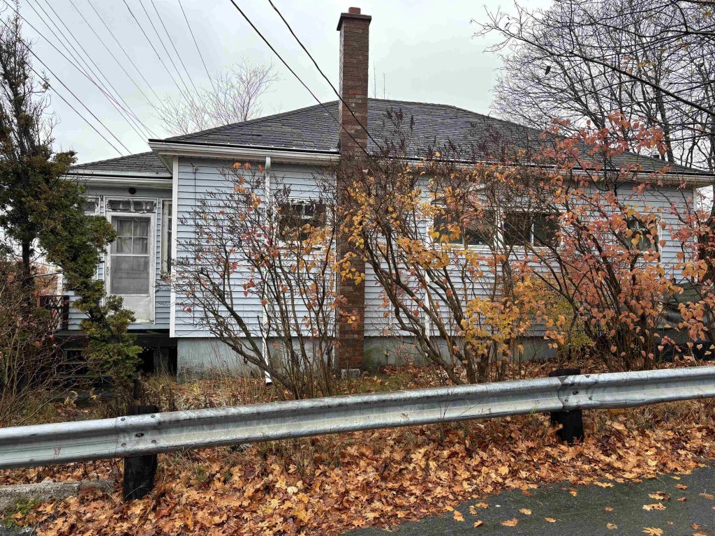 324 Windmill Road, Dartmouth