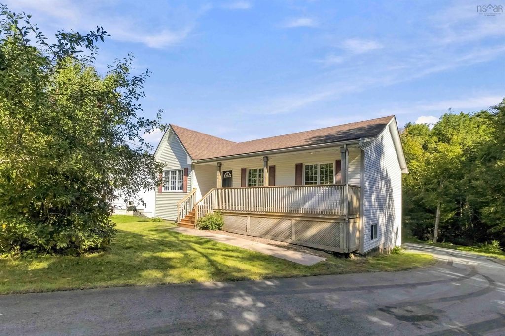 836 Lakeview Avenue, Middle Sackville