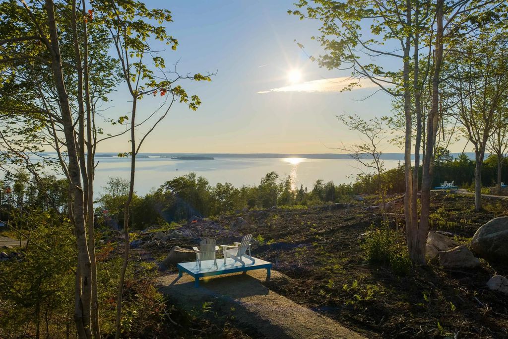 Lot 32 Highway 329, East River Point