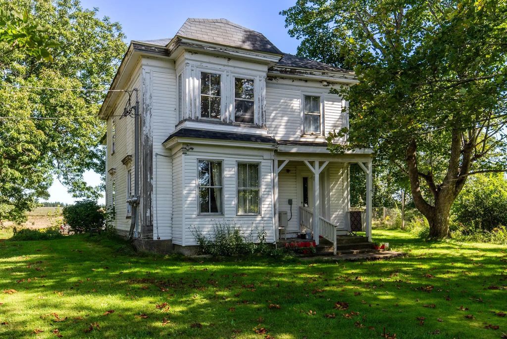 1786 Highway 1, Wellington