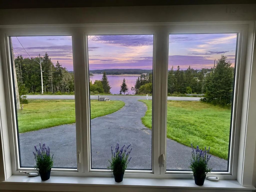 2351 Ostrea Lake Road, Ostrea Lake