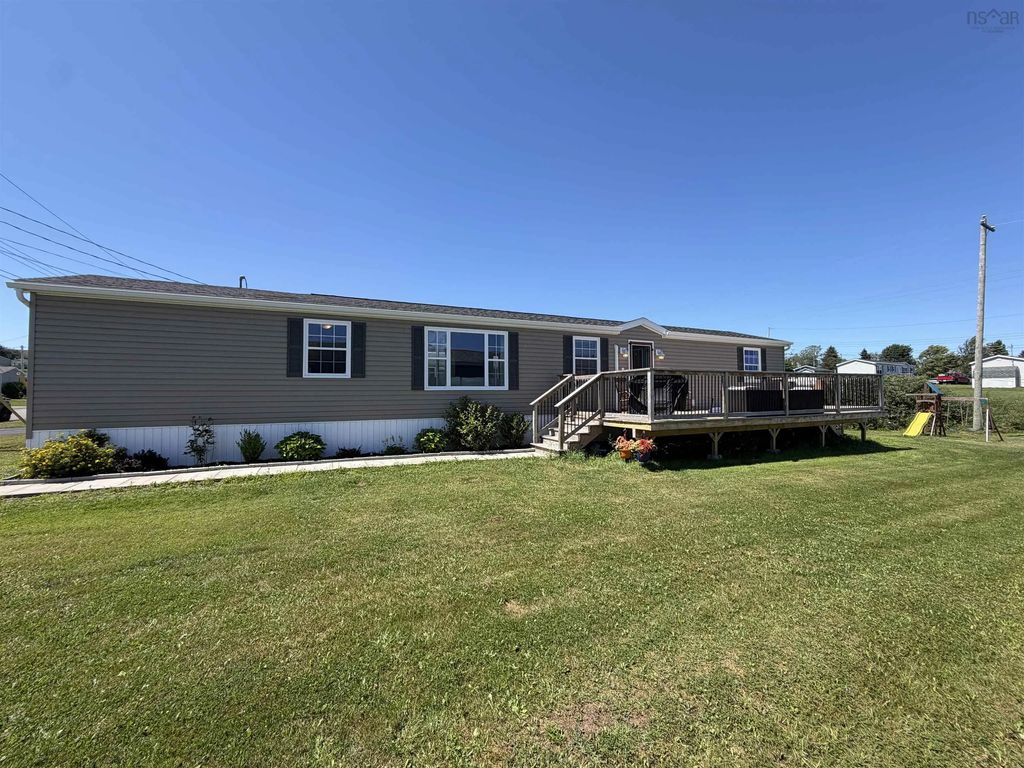 14 South Hill Drive, West River