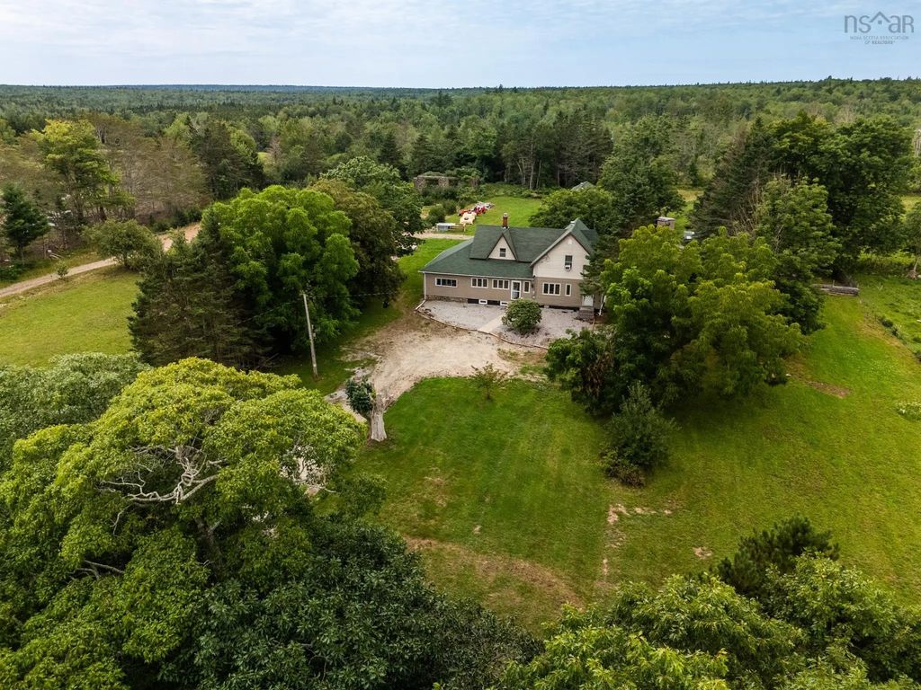 4845 Highway 340, Carleton