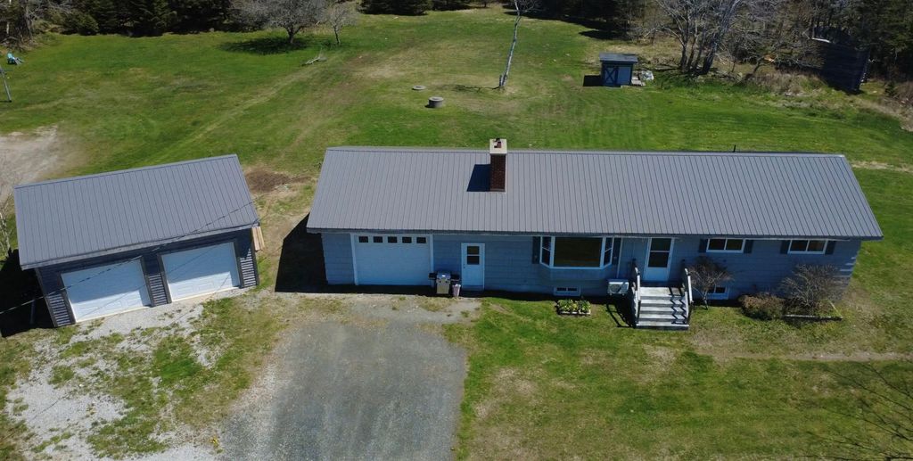 2288 Highway 1, Wellington